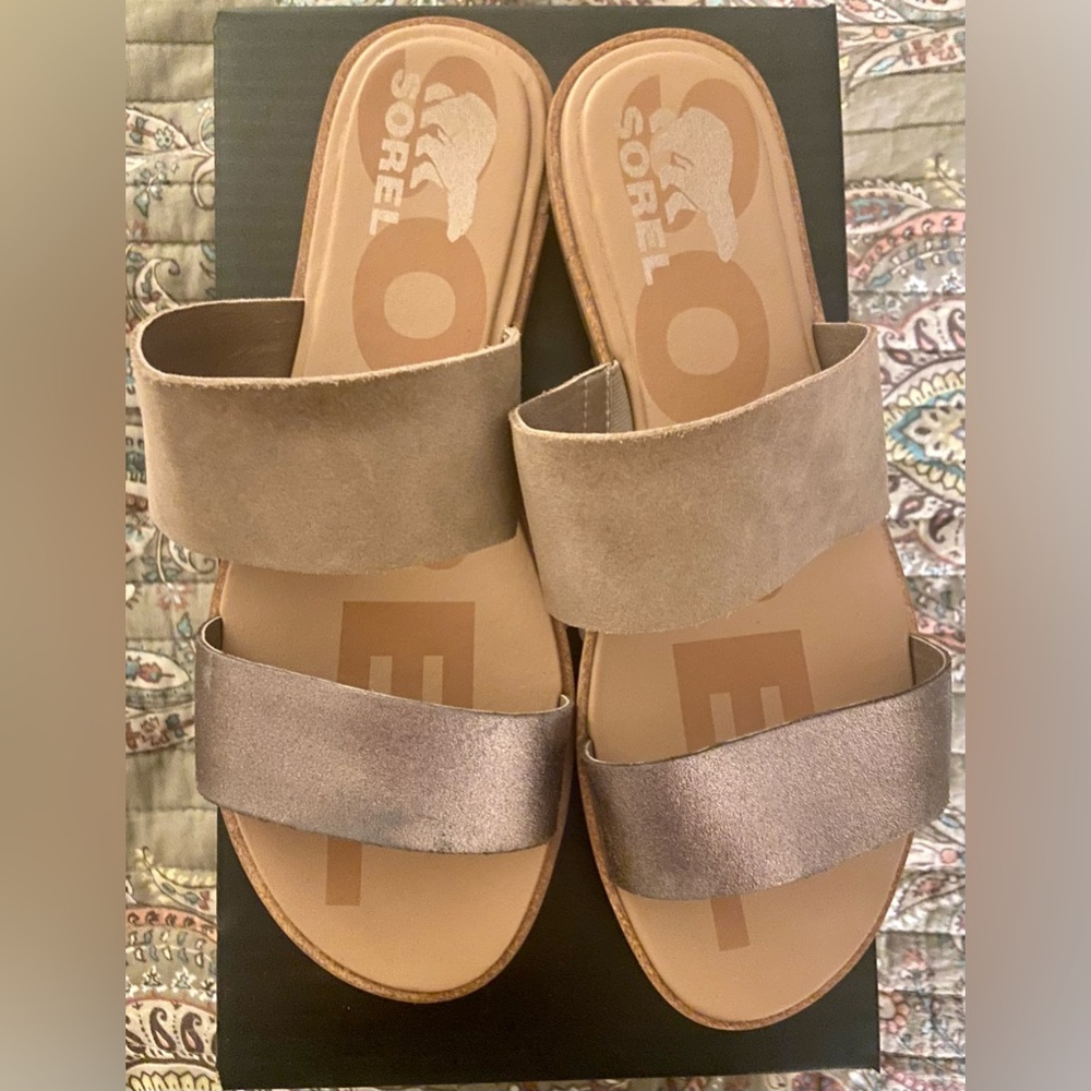 SOREL ELLA II SIZE 9.5 STRAPPY FLAT SANDALS- EXCELLENT CONDITION!!!